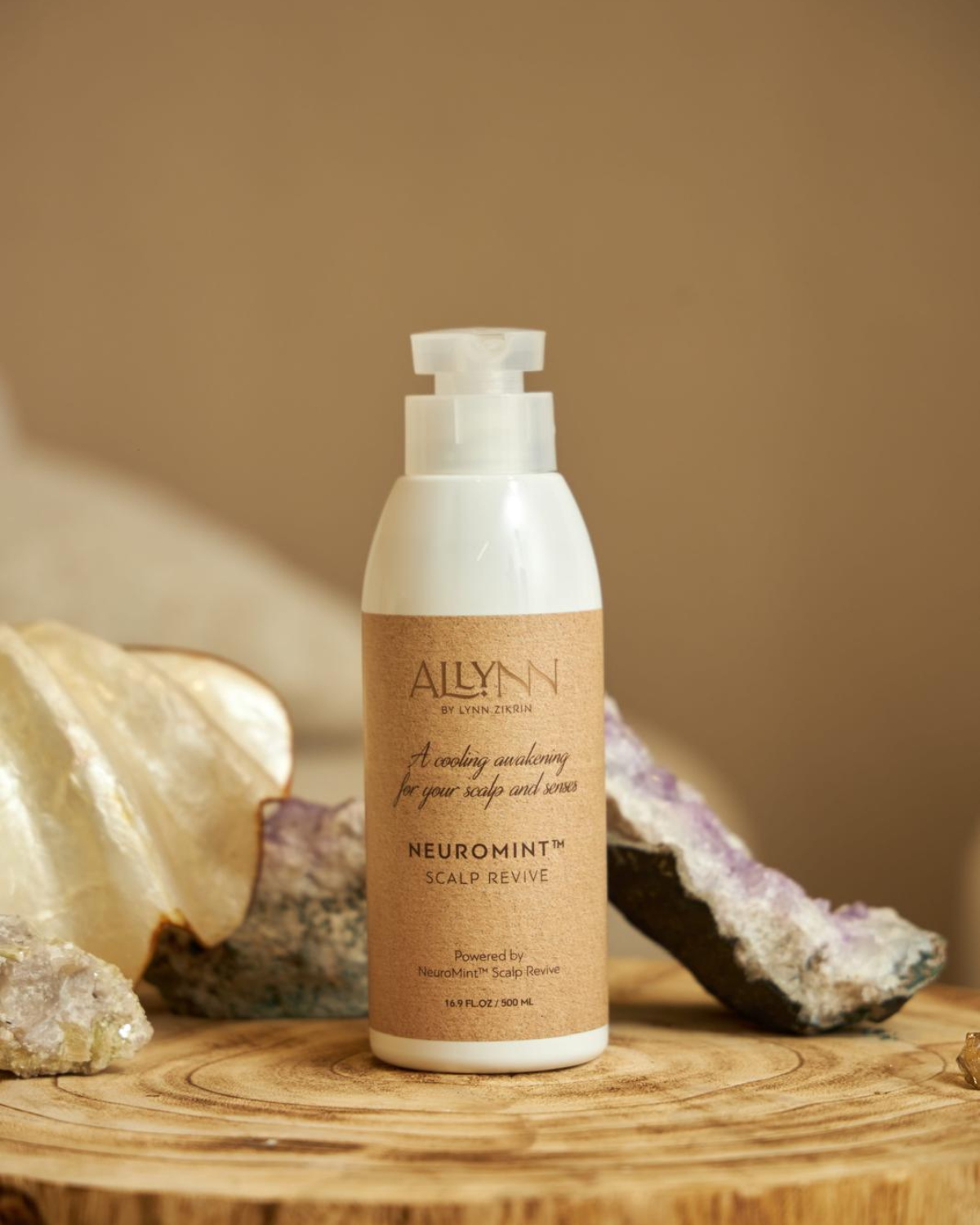 Therapeutic shampoo for the scalp