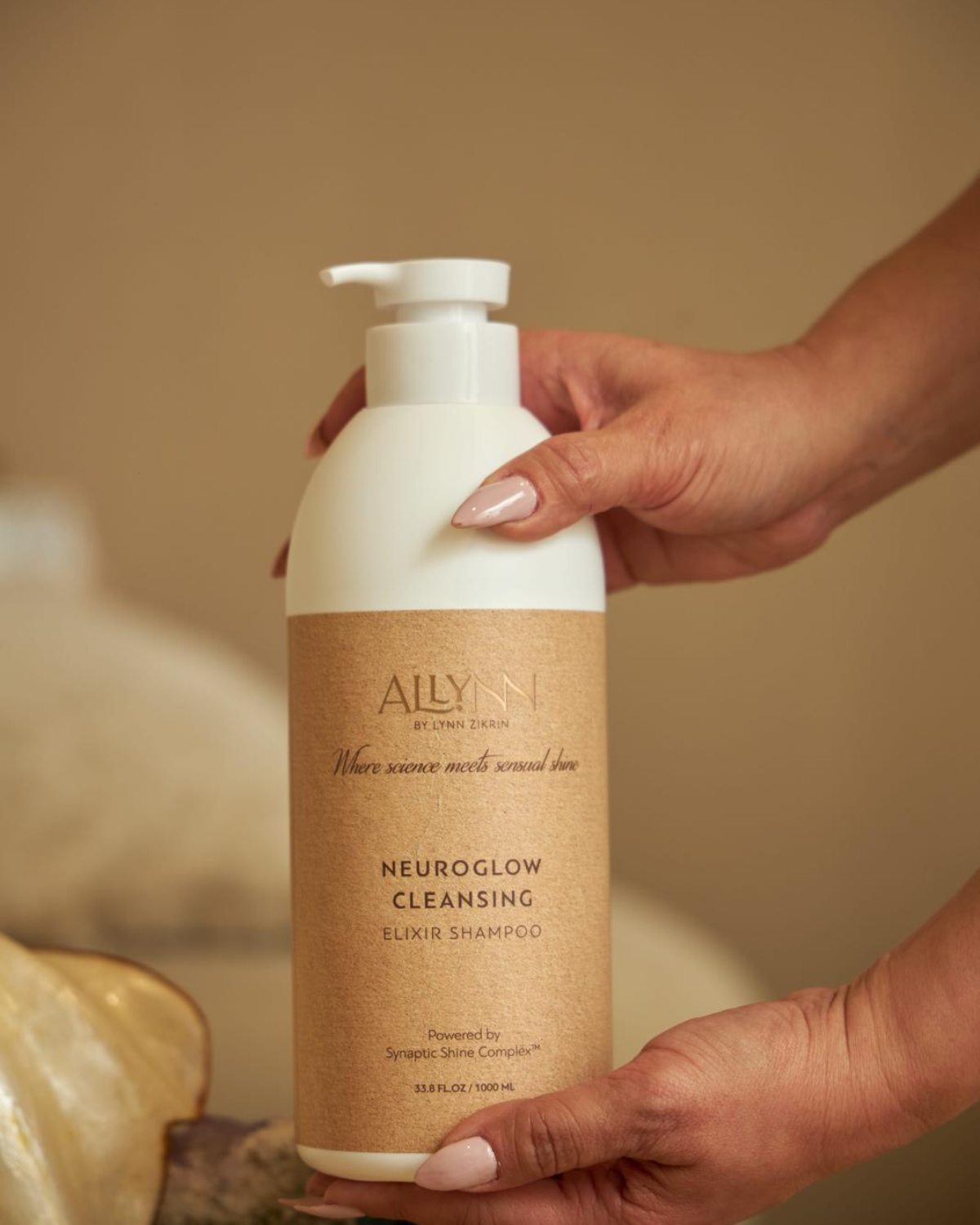 Shampoo for cleaning and shine for hair