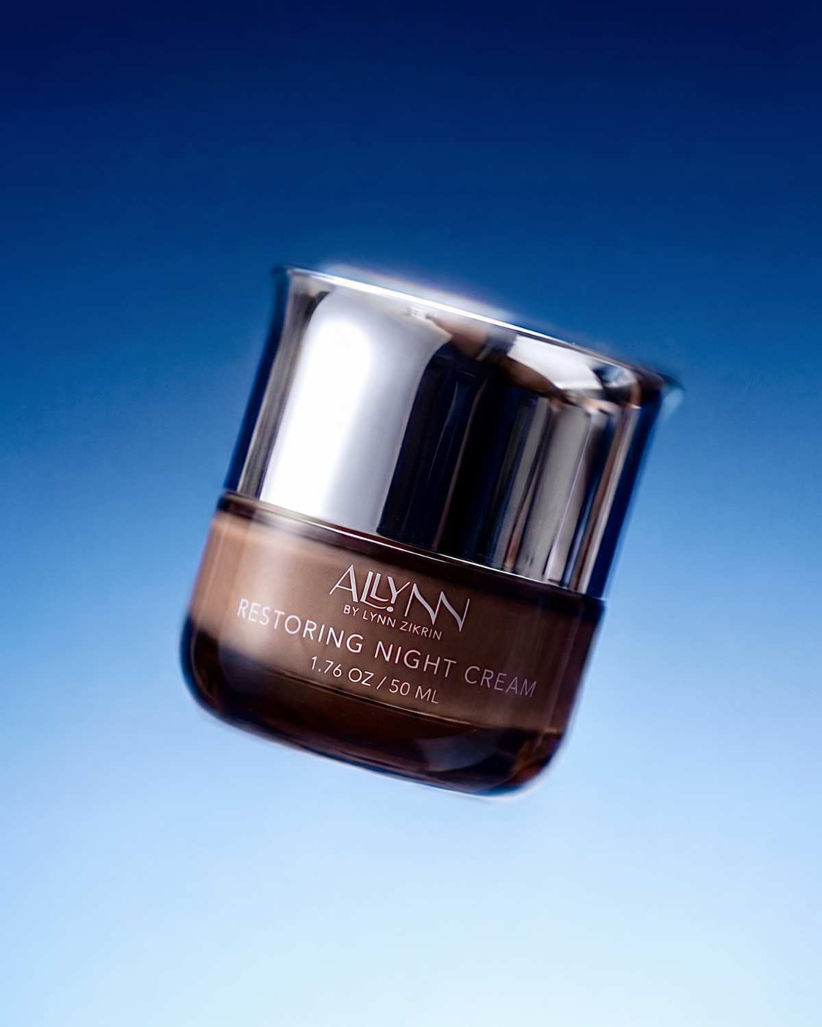 Restorative and renewing night cream